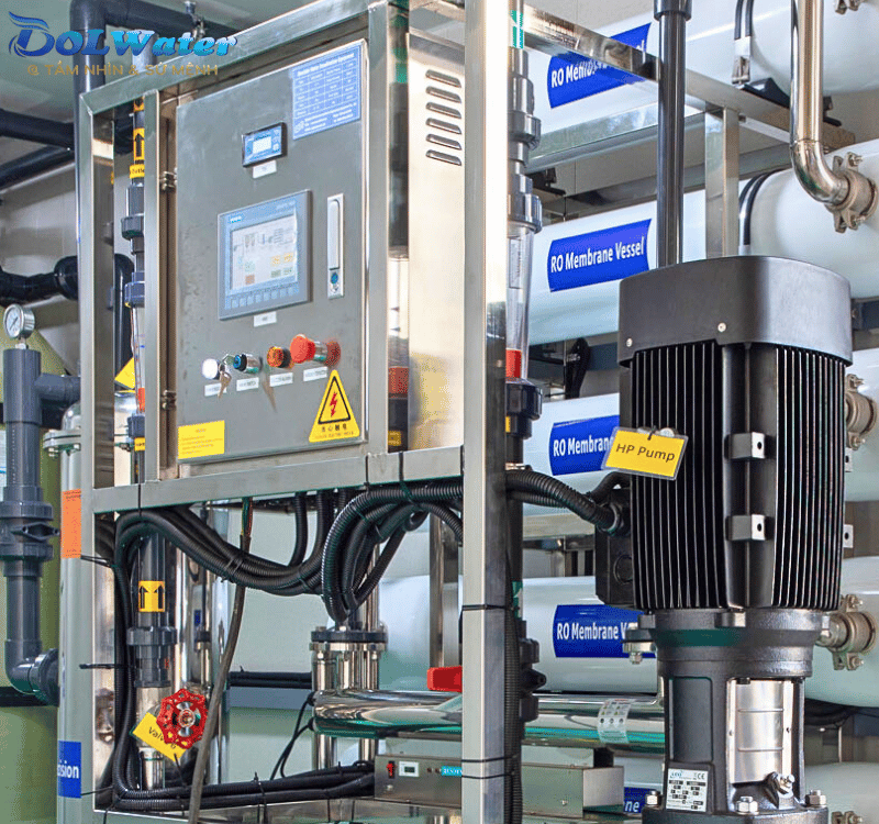 Thiết bị giám sát áp suất màng trong hệ thống nước uống tại vòi 6m3/ giờ.