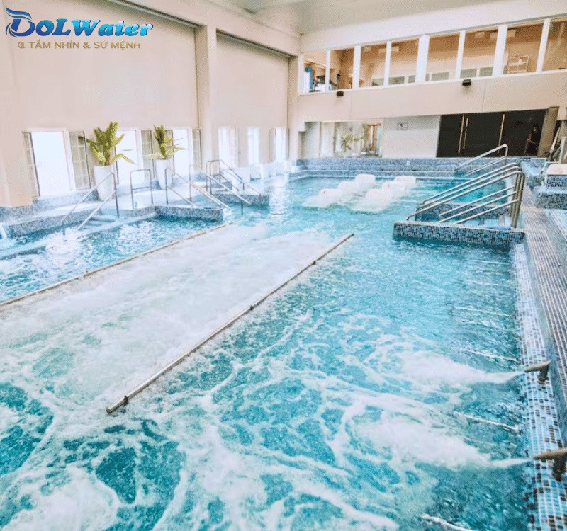 Độ trong suốt pha lê chuẩn 1 micron nhờ giải pháp bột trợ lọc Dol Perlite - lọc nước bể bơi.